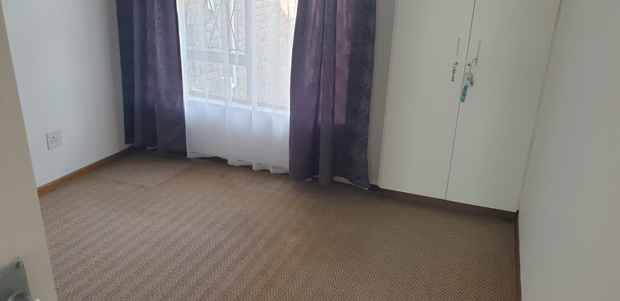 To Let 2 Bedroom Property for Rent in Kabega Park Eastern Cape